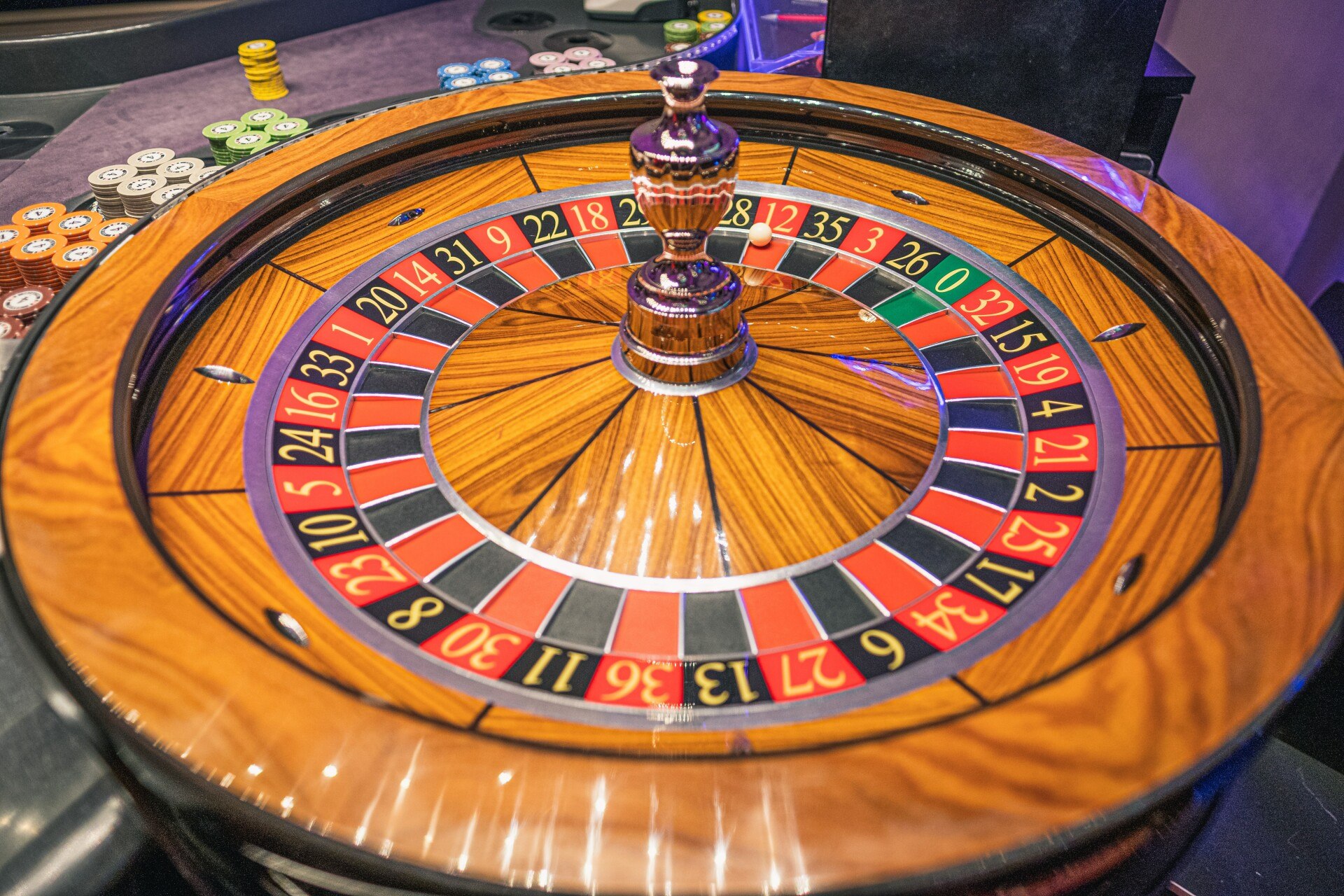 ¿Qué requisitos suelen tener los bonos de casino?